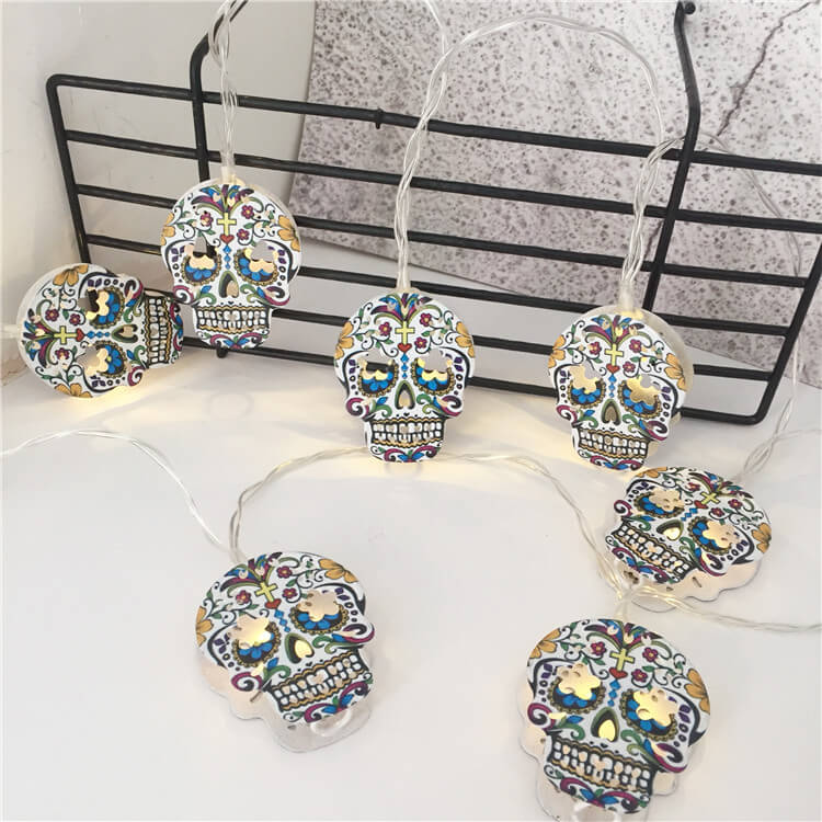 Halloween String Lights Battery Operated LED Decorative Light String with Spooky Character Shades for Bedroom and Indoor Party Decoration