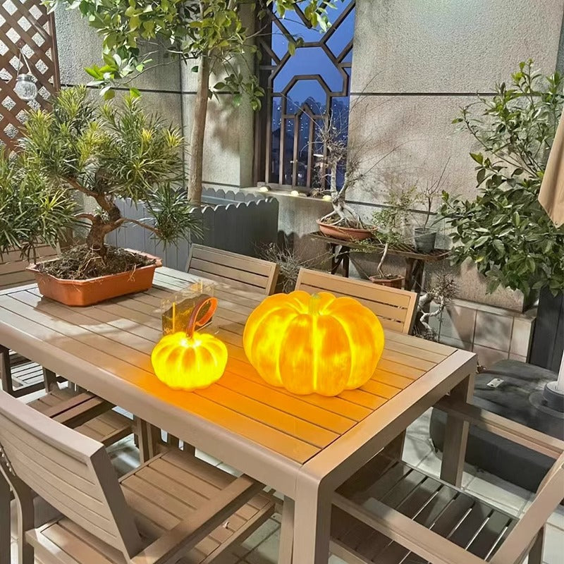 Solar Pumpkin Light Outdoor Waterproof Resin LED Pumpkin Lantern Halloween Landscape Light Warm White Garden Patio and Path Decoration
