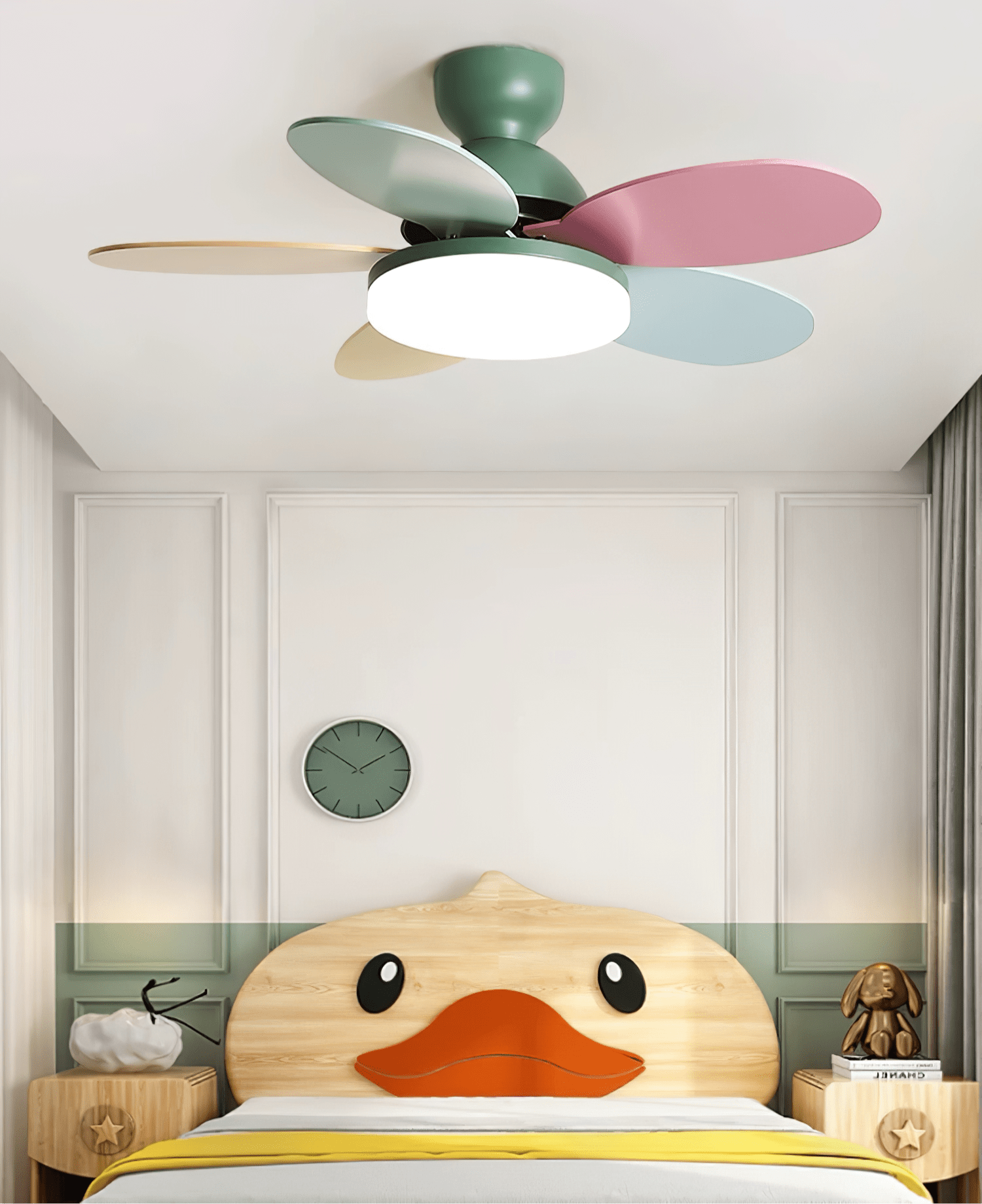 Petal Blade Ceiling Fan with Remote Control and Integrated LED Light