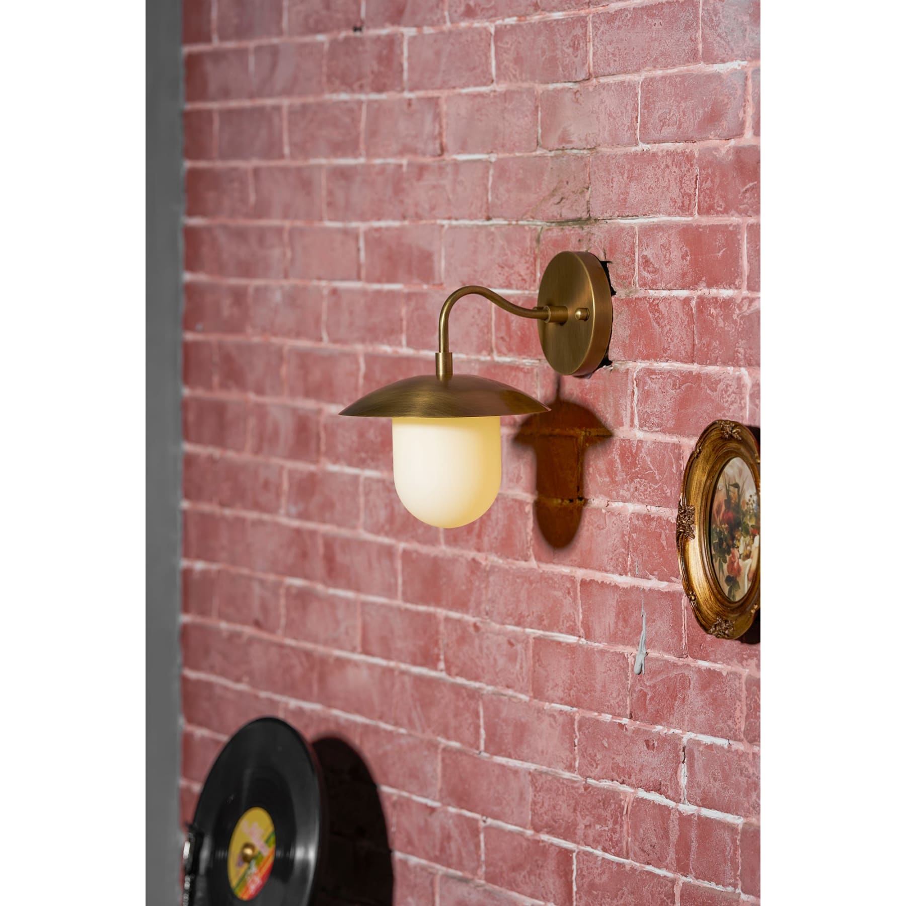 Modern Brass Wall Light for Living Room and Bedroom — Harbor Light Co.