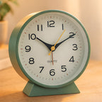 Silent Quartz Alarm Clock Vintage Analog Table Clock Non-Ticking Battery Operated Bedside Desk Clock with Dial Light