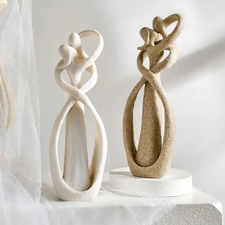 Abstract Couple Sculpture Resin Embracing Lovers Statue Modern Decorative Figurine for Living Room Bedroom Shelf and Office