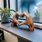 Heart Hands Sculpture Resin Decorative Figurine Love Heart Hand Statue Modern Home Decor Accent for Shelf Table and Bedroom