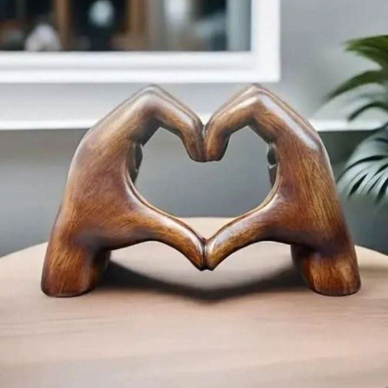 Heart Hands Sculpture Resin Decorative Figurine Love Heart Hand Statue Modern Home Decor Accent for Shelf Table and Bedroom