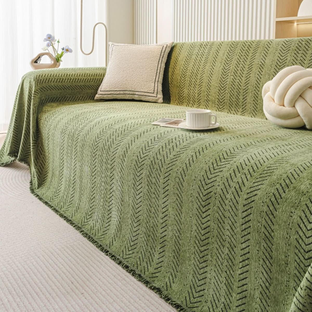 Chenille Sofa Cover Scratch-Resistant Washable Couch Throw with Fringe Pet-Friendly Furniture Protector