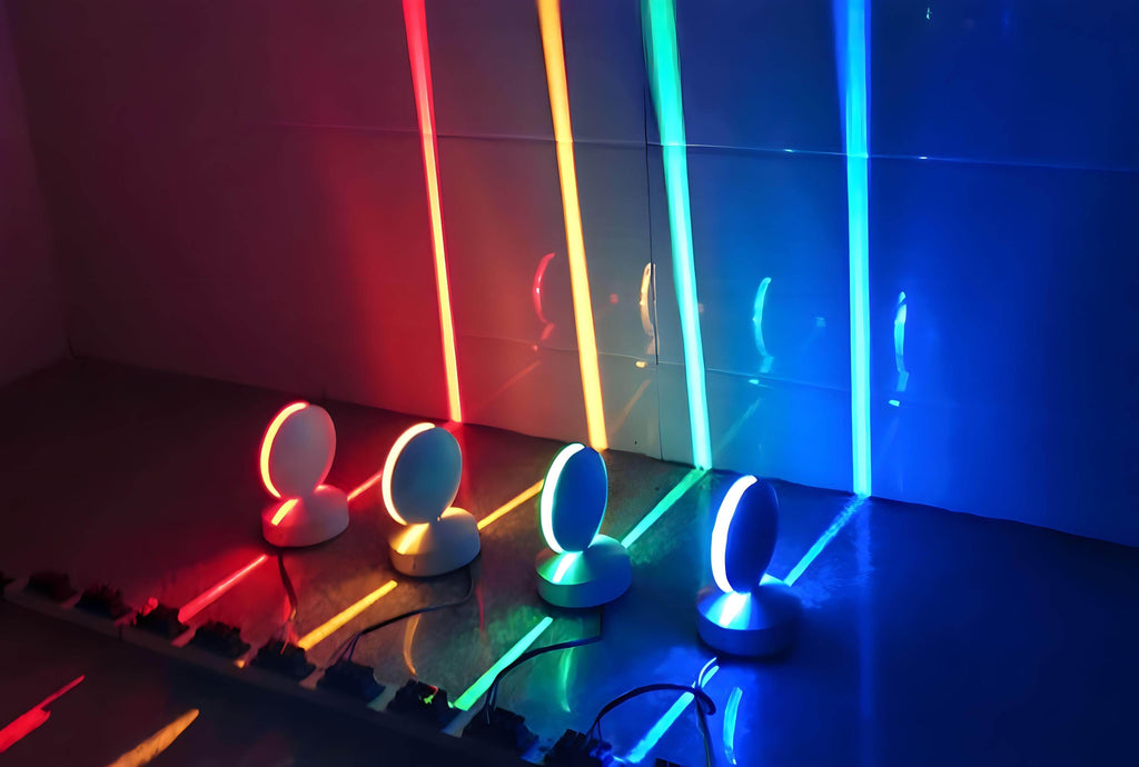 Modern Beam Projector Ceiling Light with Adjustable Head