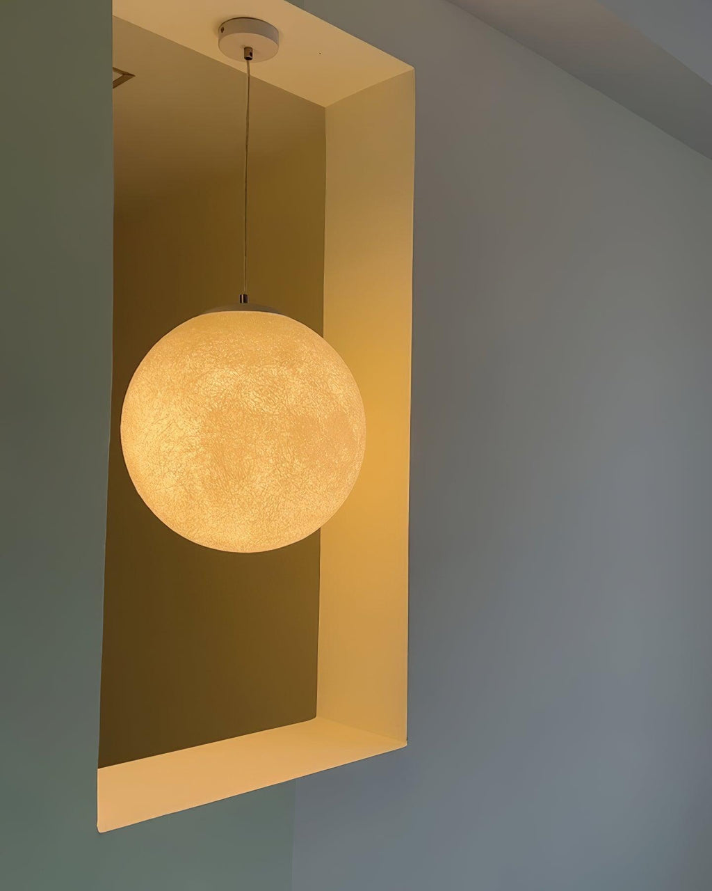 White Moon Pendant Light with FRP Fiber Shade and E26/E27 Socket