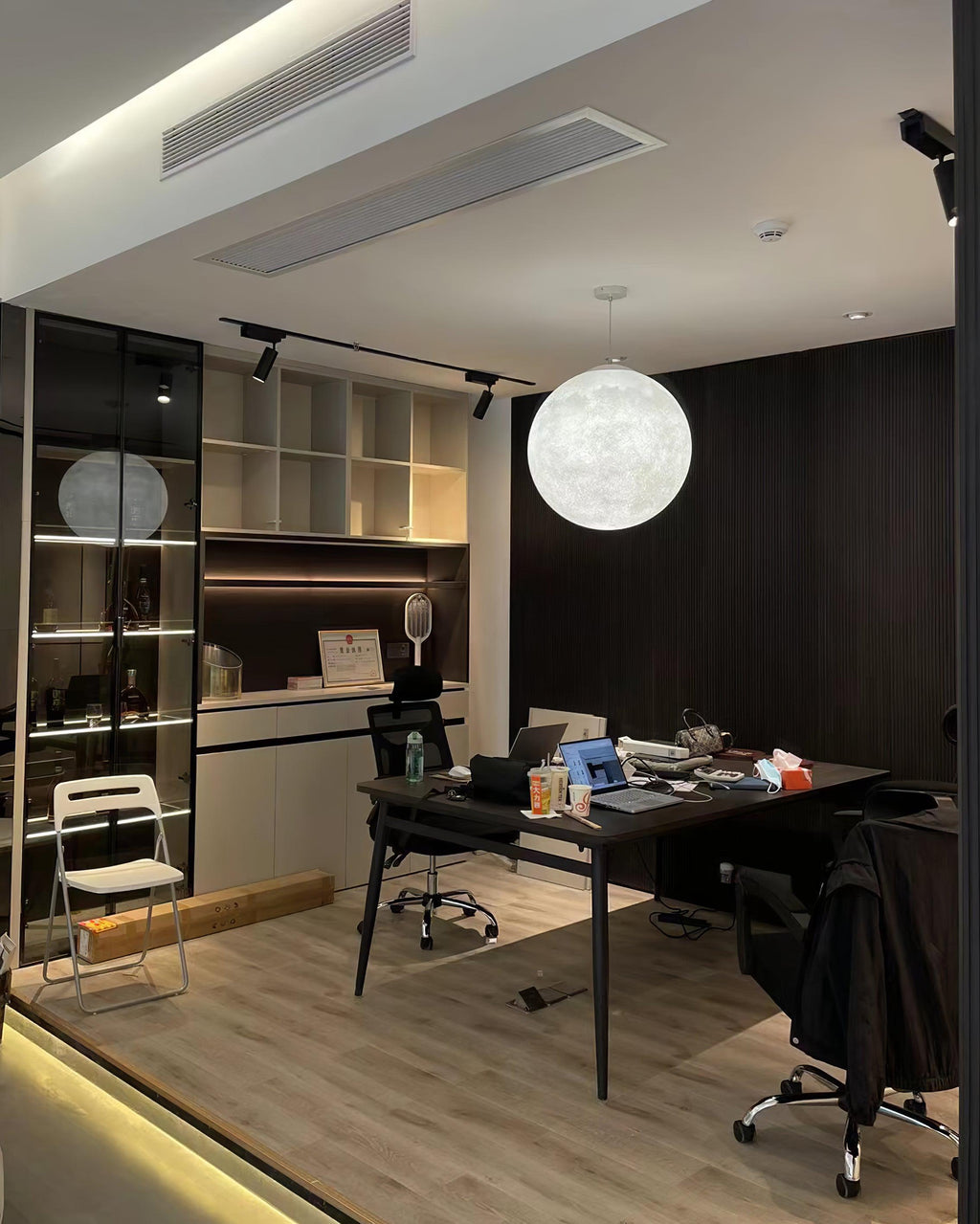White Moon Pendant Light with FRP Fiber Shade and E26/E27 Socket
