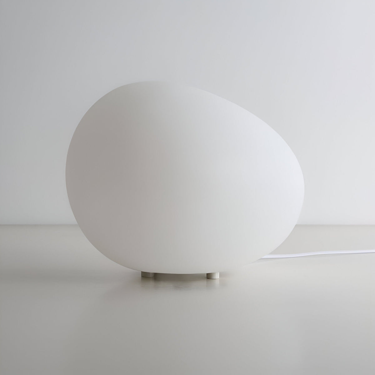 Modern Solar Table Lamp With Color-Changing Glow — Harbor Light Co.