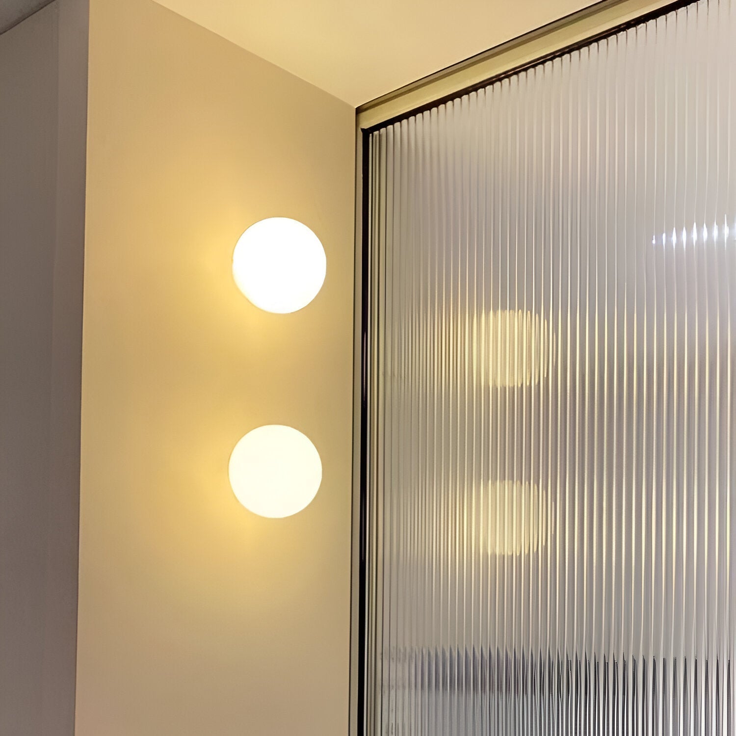 Minimalist Round Glass LED Wall Sconce