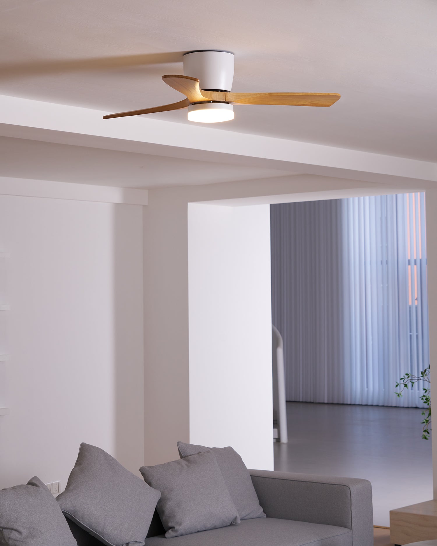Modern Wooden Ceiling Fan with Remote Control and LED Light