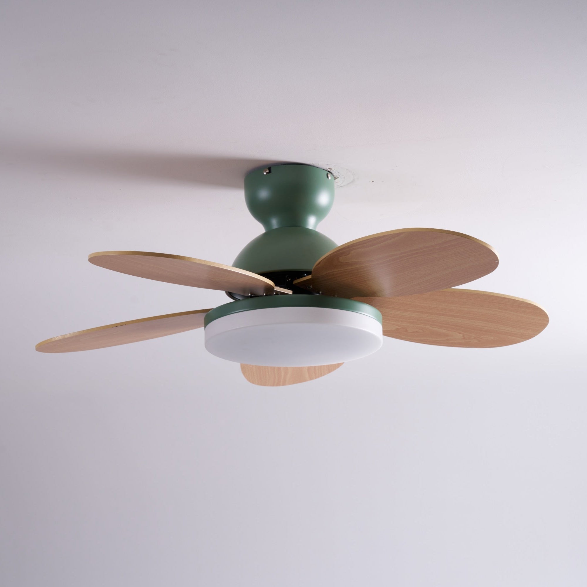 Petal Blade Ceiling Fan with Remote Control and Integrated LED Light
