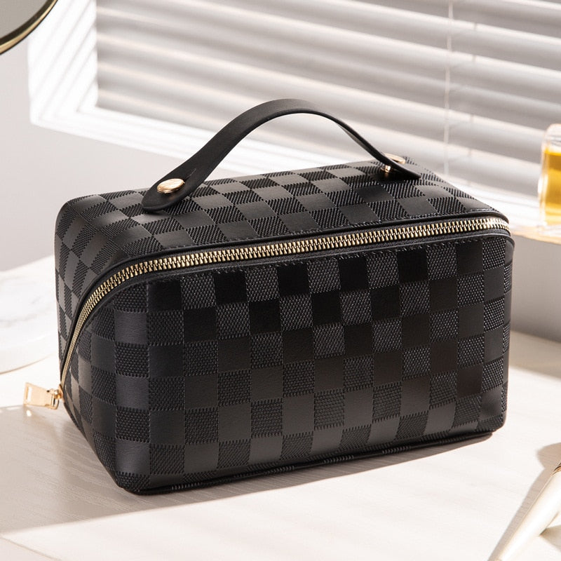 PU Leather Makeup Bag Large Capacity Checkered Cosmetic Travel Organizer with Top Handle and Multiple Compartments