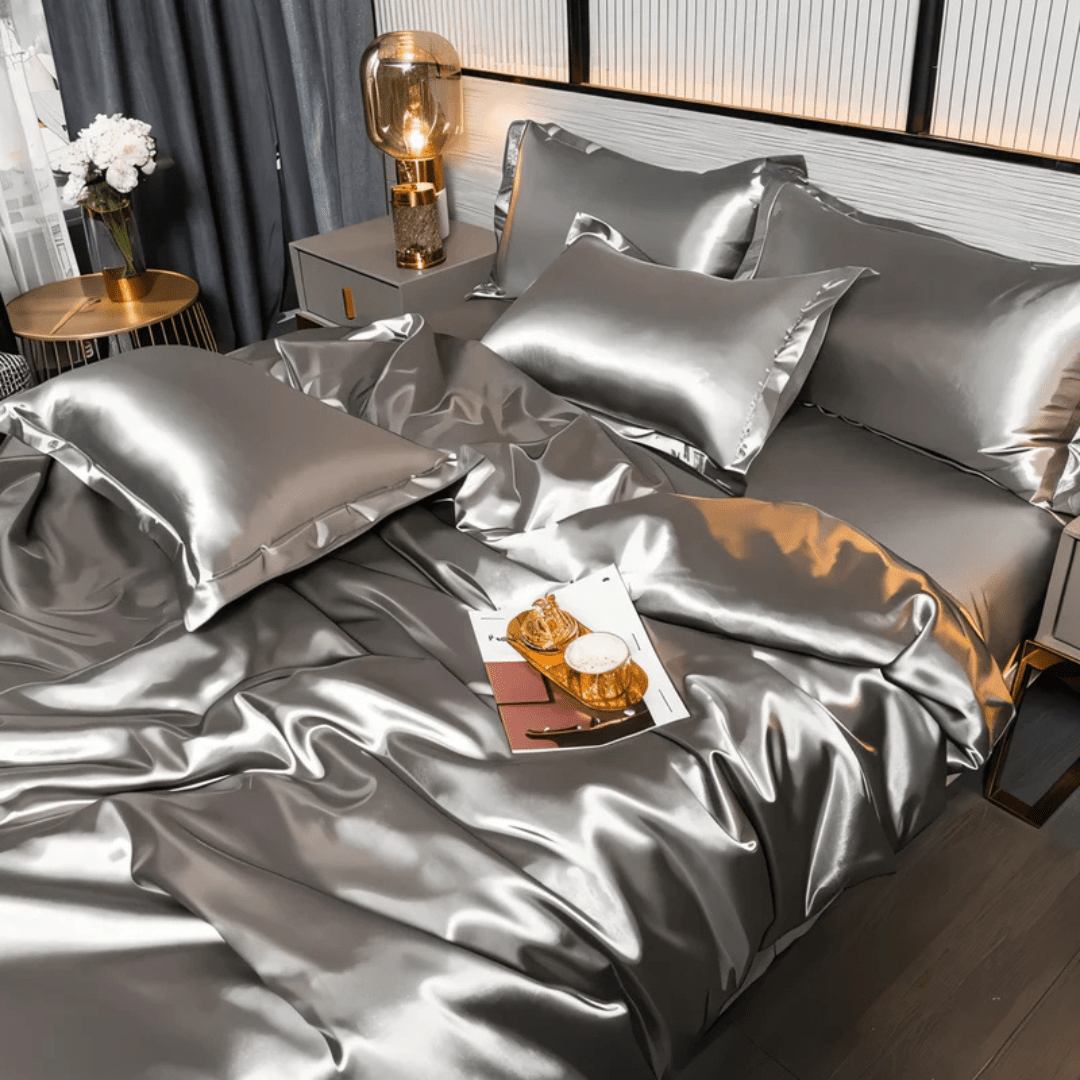 Satin Duvet Cover Set Silky Polyester Bedding Set with Flat Sheet and Pillowcases Wrinkle-Resistant Smooth Bed Linen for All Seasons