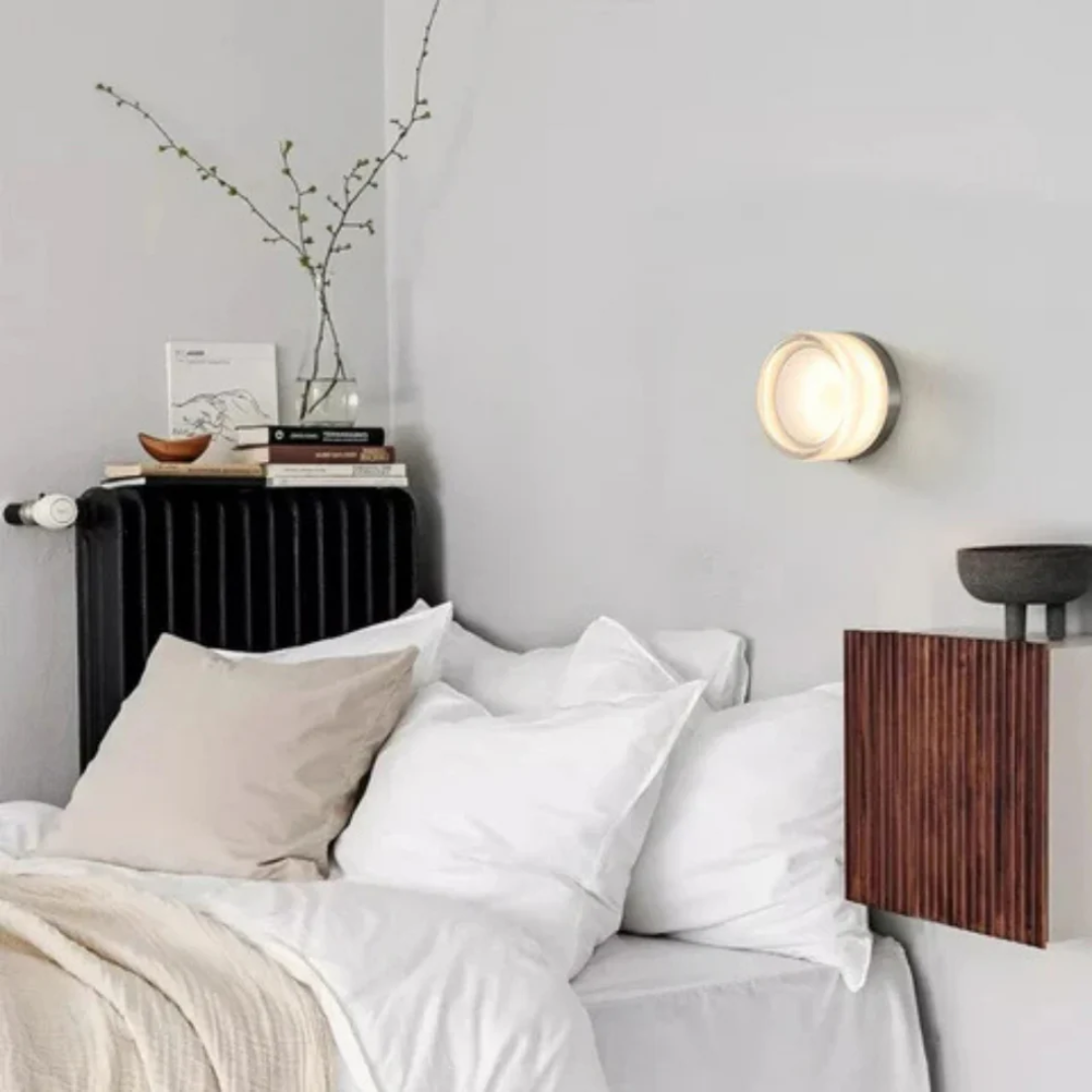 Modern Glass LED Light Wall Sconce with Concentric Ring Design