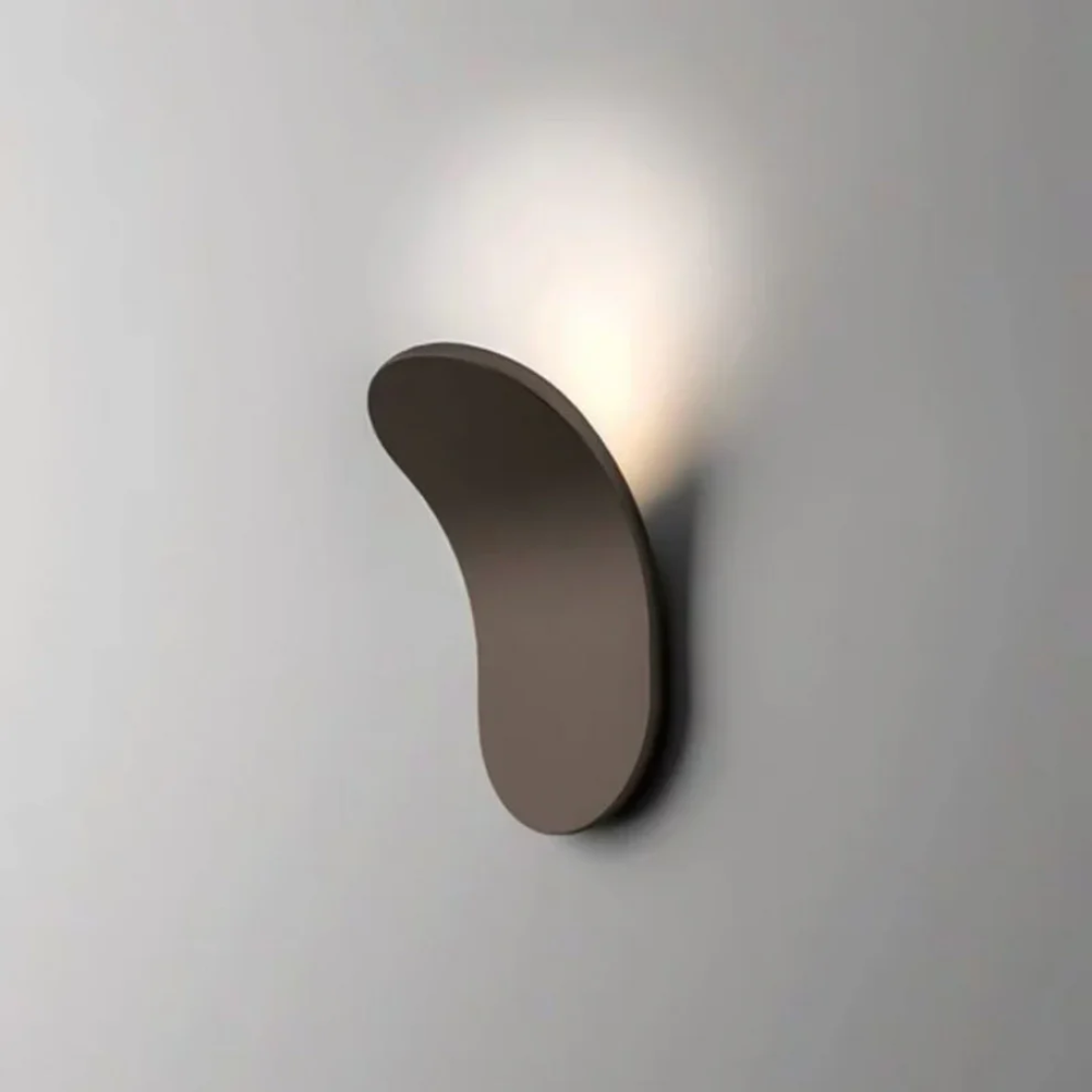 Scandinavian Metal LED Light Wall Sconce with Curved Shade