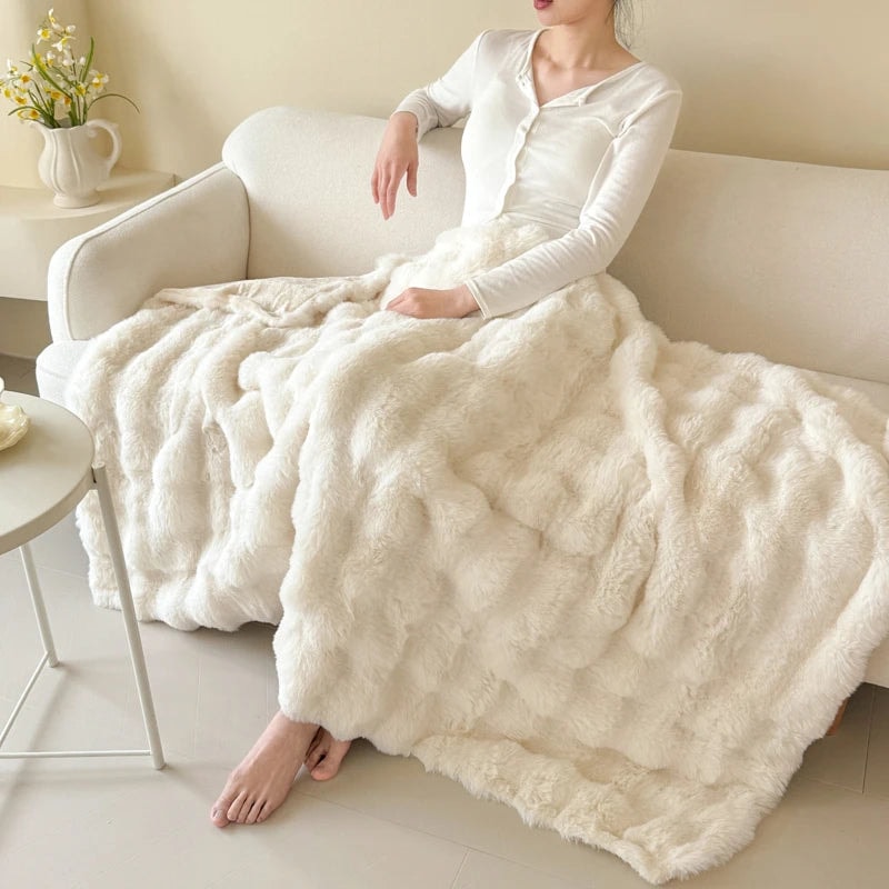 Double Layer Thick Faux Fur Throw Blanket with Bubble Texture for Sofa