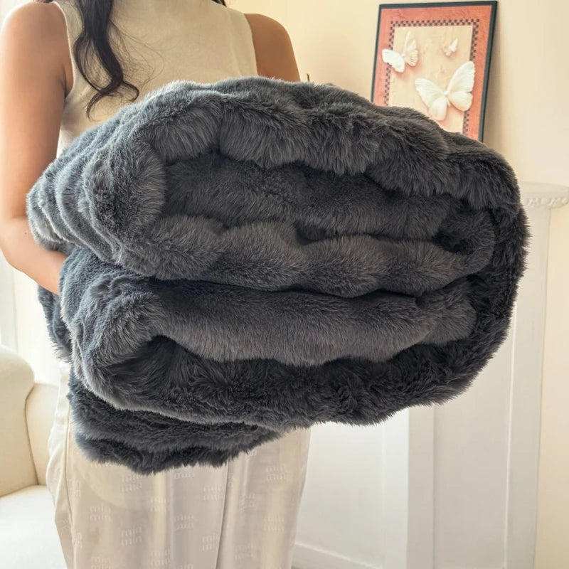 Double Layer Thick Faux Fur Throw Blanket with Bubble Texture for Sofa