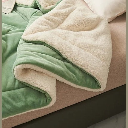 Double Sided Sherpa Fleece Blanket with Plush Flannel for Bed and Sofa