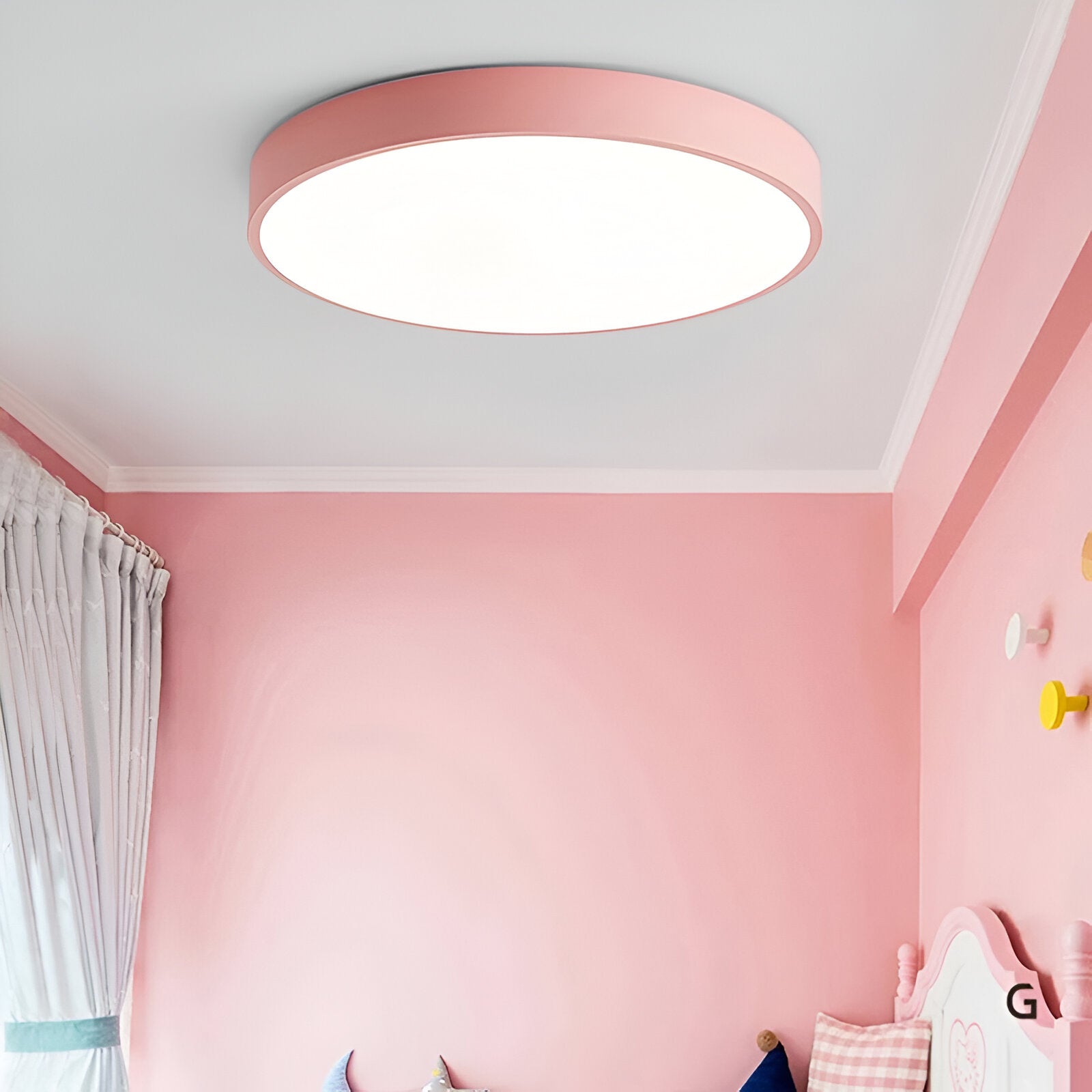 Modern Round Flush Mount Ceiling Light with Slim Frame