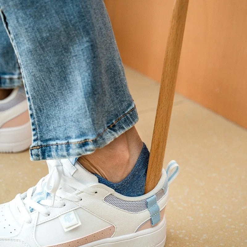 Extra Long Handle Shoe Horn with Wall Mount for Easy On Without Bending