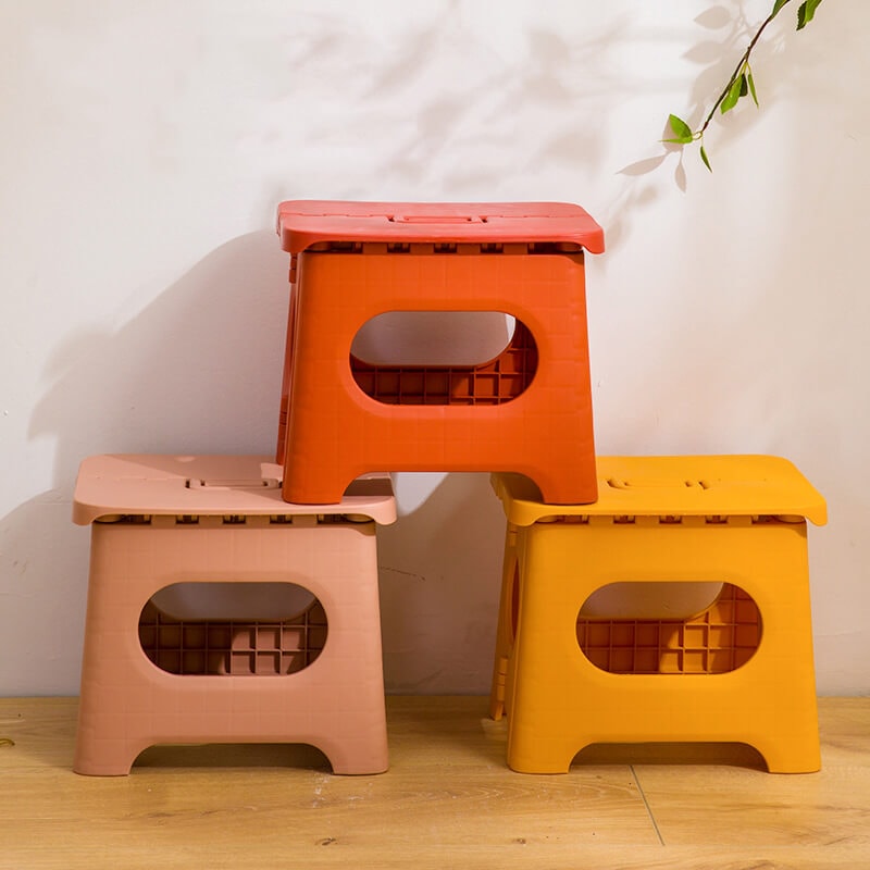 Foldable Plastic Step Stool with Carry Handle for Kitchen
