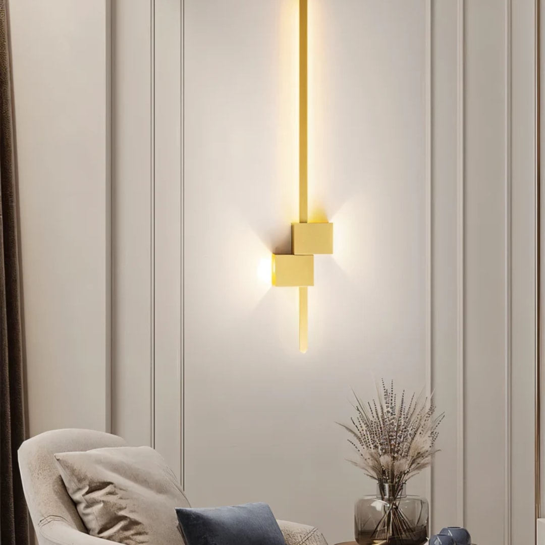 Modern Linear Aluminum LED Wall Sconce with Integrated Light Bar
