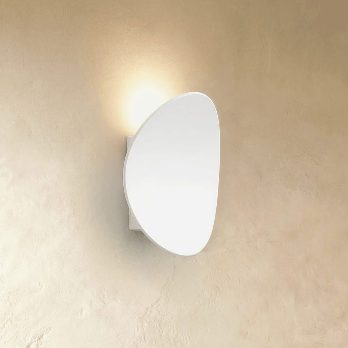 Modern Round Aluminum Wall Sconce with Soft Halo Uplight