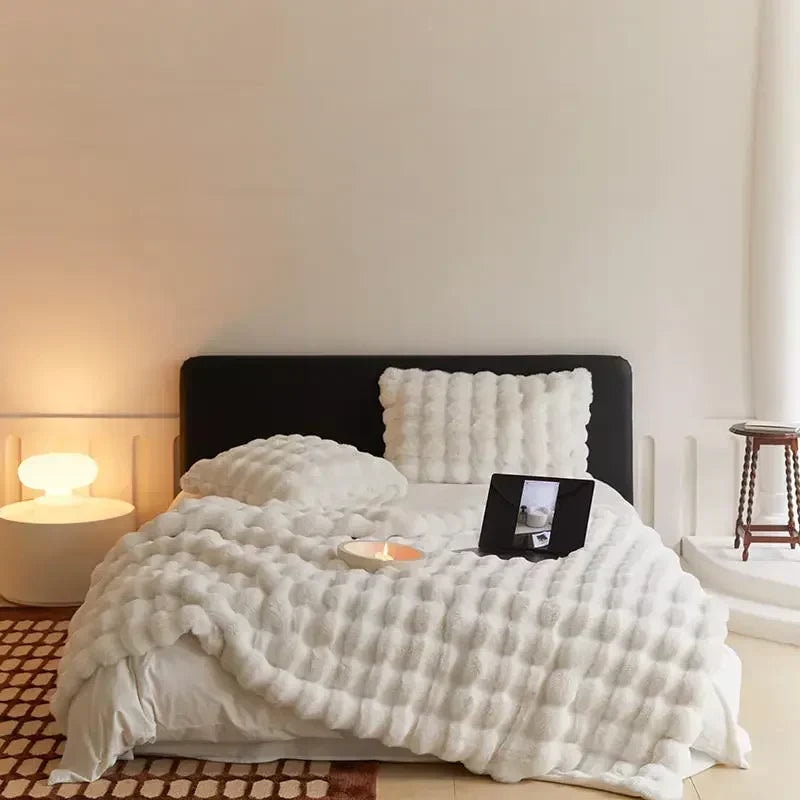 Reversible Plush Fleece Throw Blanket with Bubble Texture for Bed and Sofa