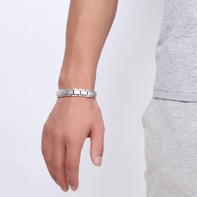 Magnetic Bracelet for Men and Women Stainless Steel Link Bracelet with Magnets Unisex Wristband Jewelry Set of Two