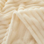 Striped Flannel Fleece Throw Blanket Soft Plush Ribbed Fleece Blanket Warm Cozy Throw for Couch Sofa and Bed
